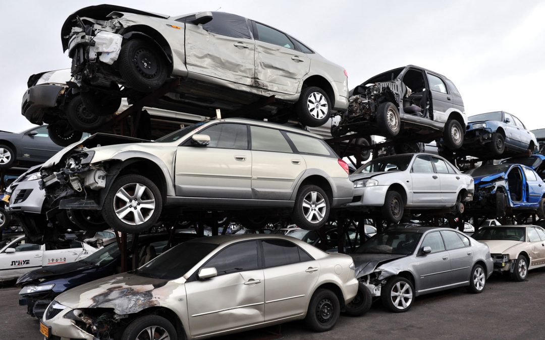 Reasons to Give Away Your Old or Damaged Car to the Scrappage Service